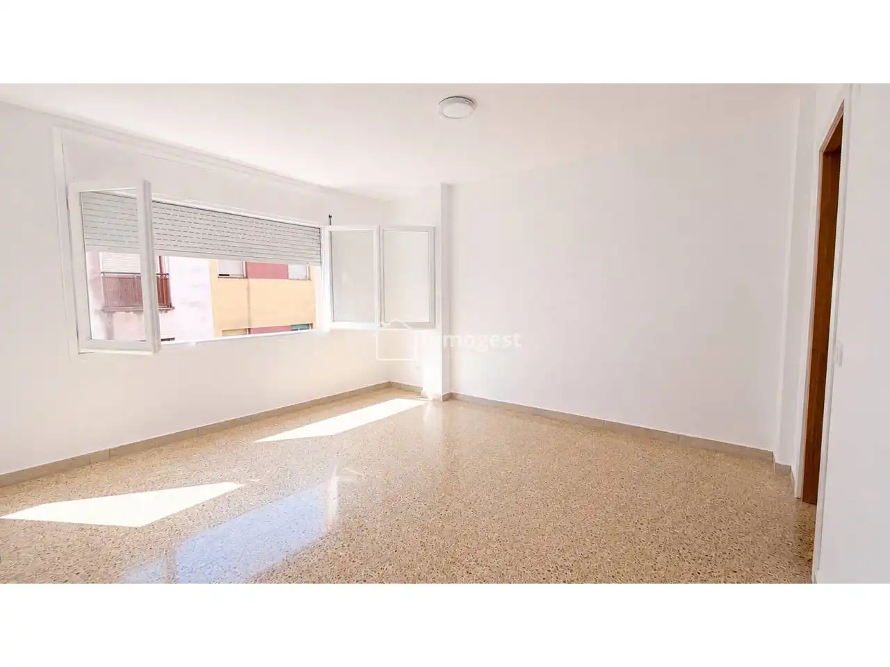 Vista exterior de Piso en venta en Salt con Balcón