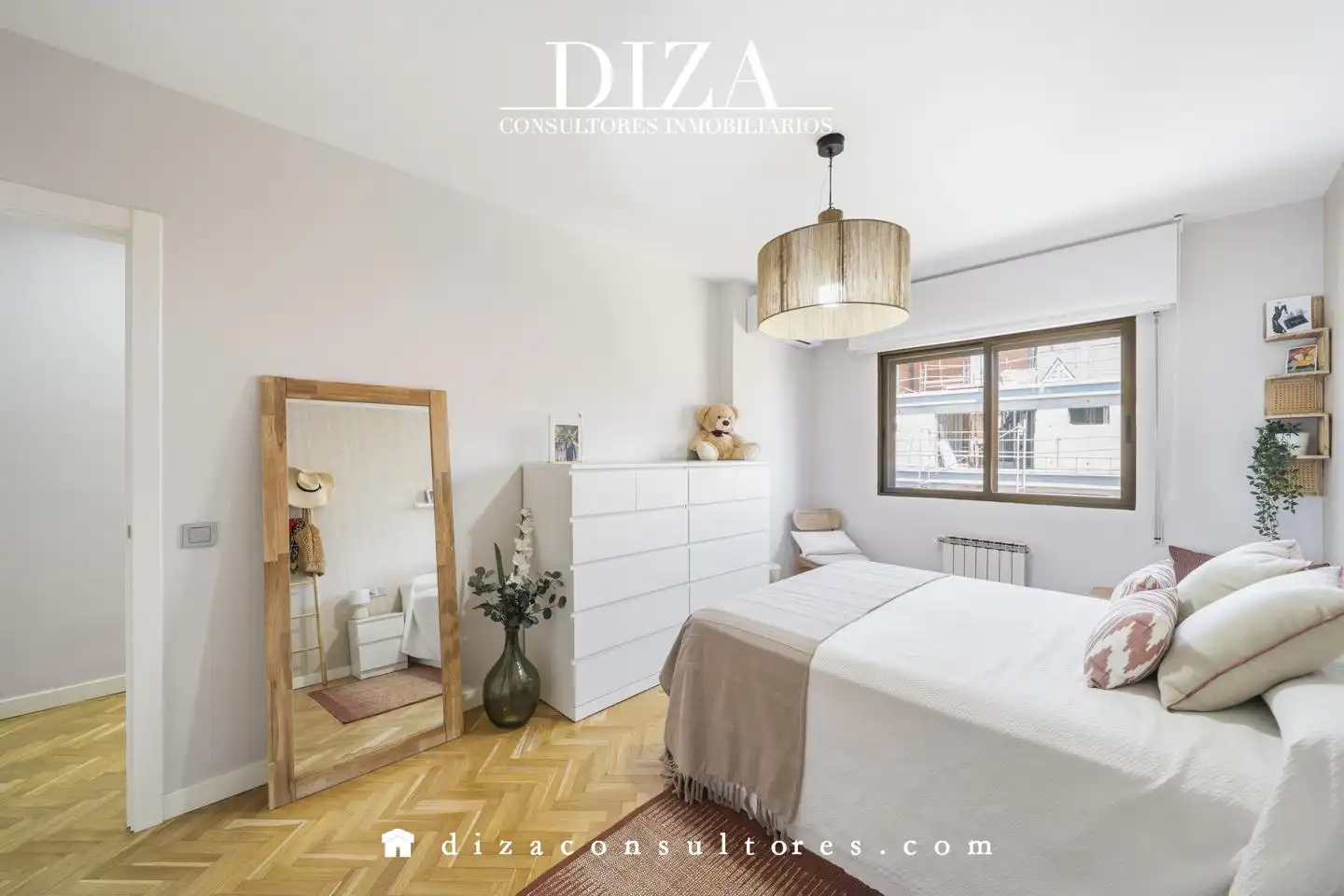 Bedroom of Houses for sale in Madrid  with Air Conditioner, Heating and Terrace