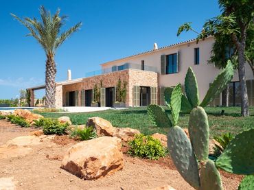 Casa rústica amb jardí en venda a Llucmajor pueblo