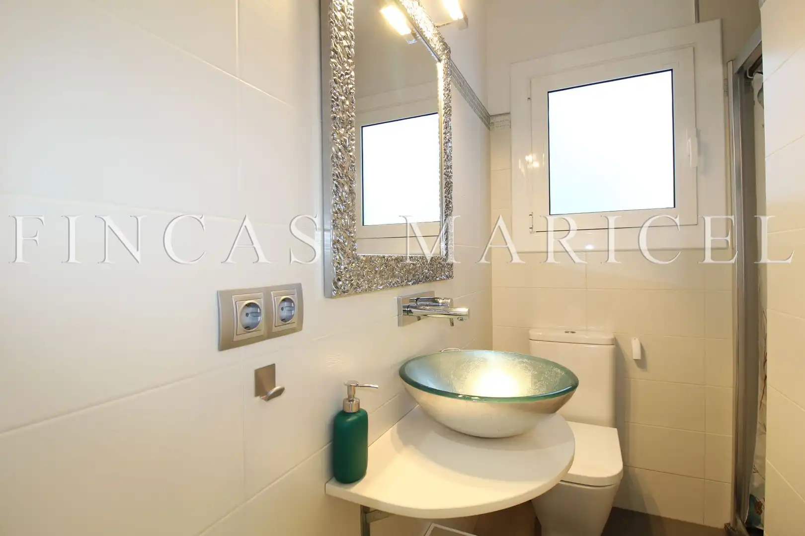 Baño de Ático en venta en Sitges con Aire acondicionado, Calefacción y Terraza