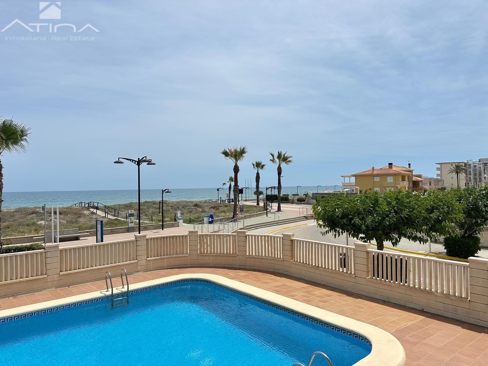 Swimming pool of Apartment for sale in Guardamar de la Safor  with Air Conditioner, Heating and Private garden