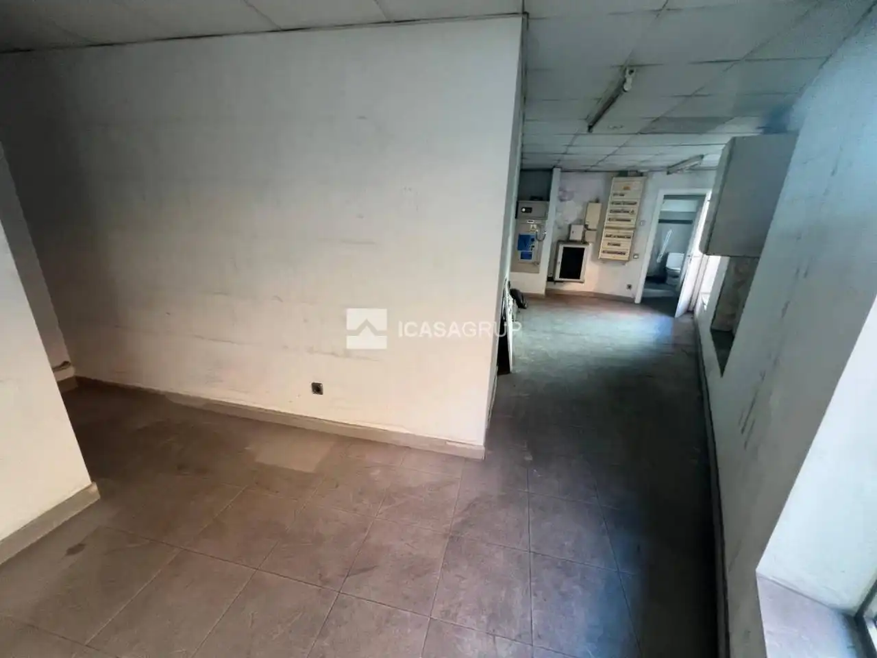 Local en venta en Avenida Catalunya, Centre - Estació