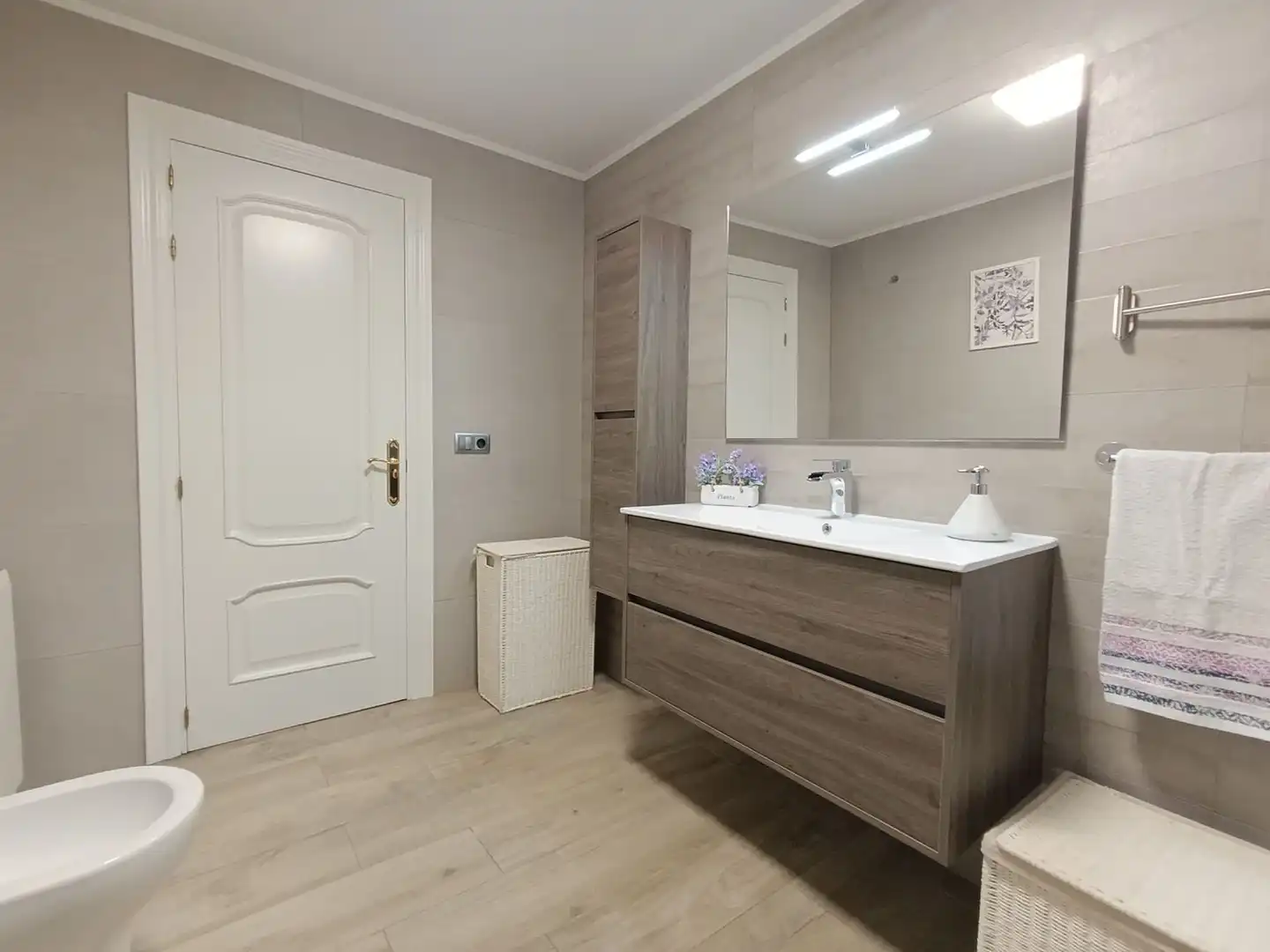 Baño de Casa o chalet en venta en Ciudad Real con Aire acondicionado, Calefacción y Parquet