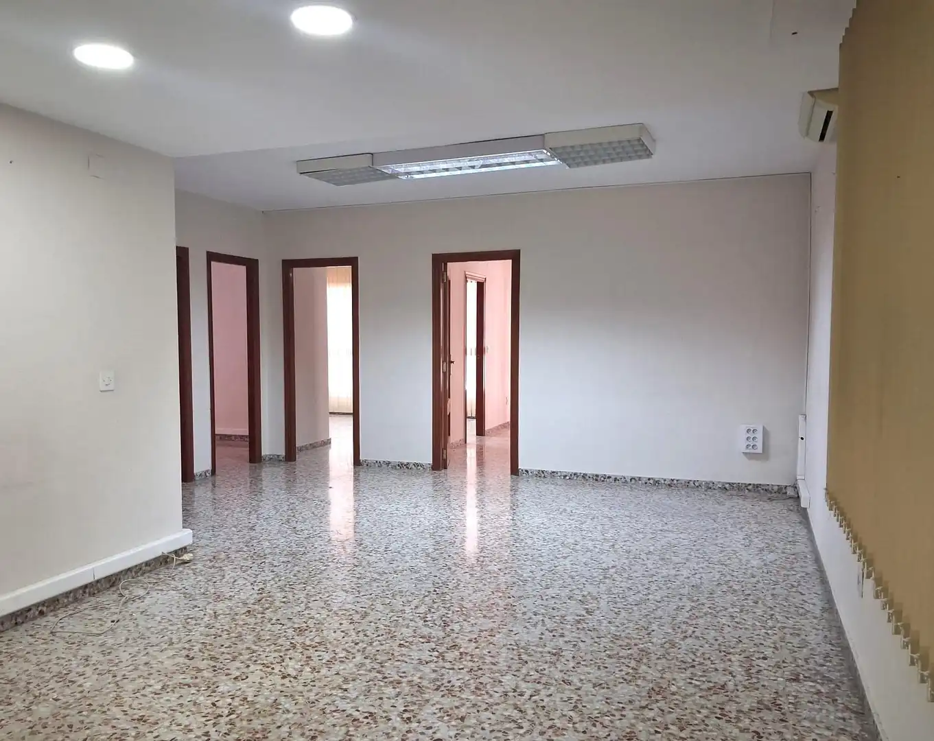 Oficina amb ascensor en venda a Centro Ciudad