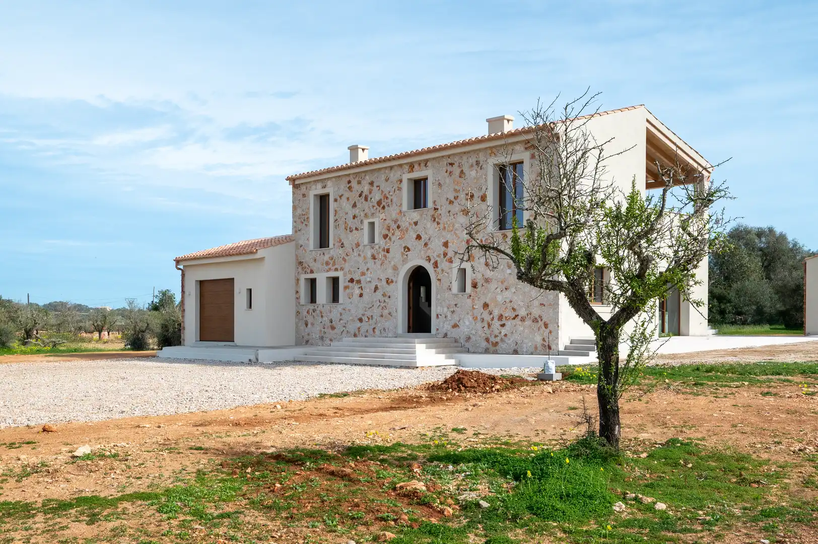 Casa rústica con terraza en venta en Ses Salines Poble, imagen 2