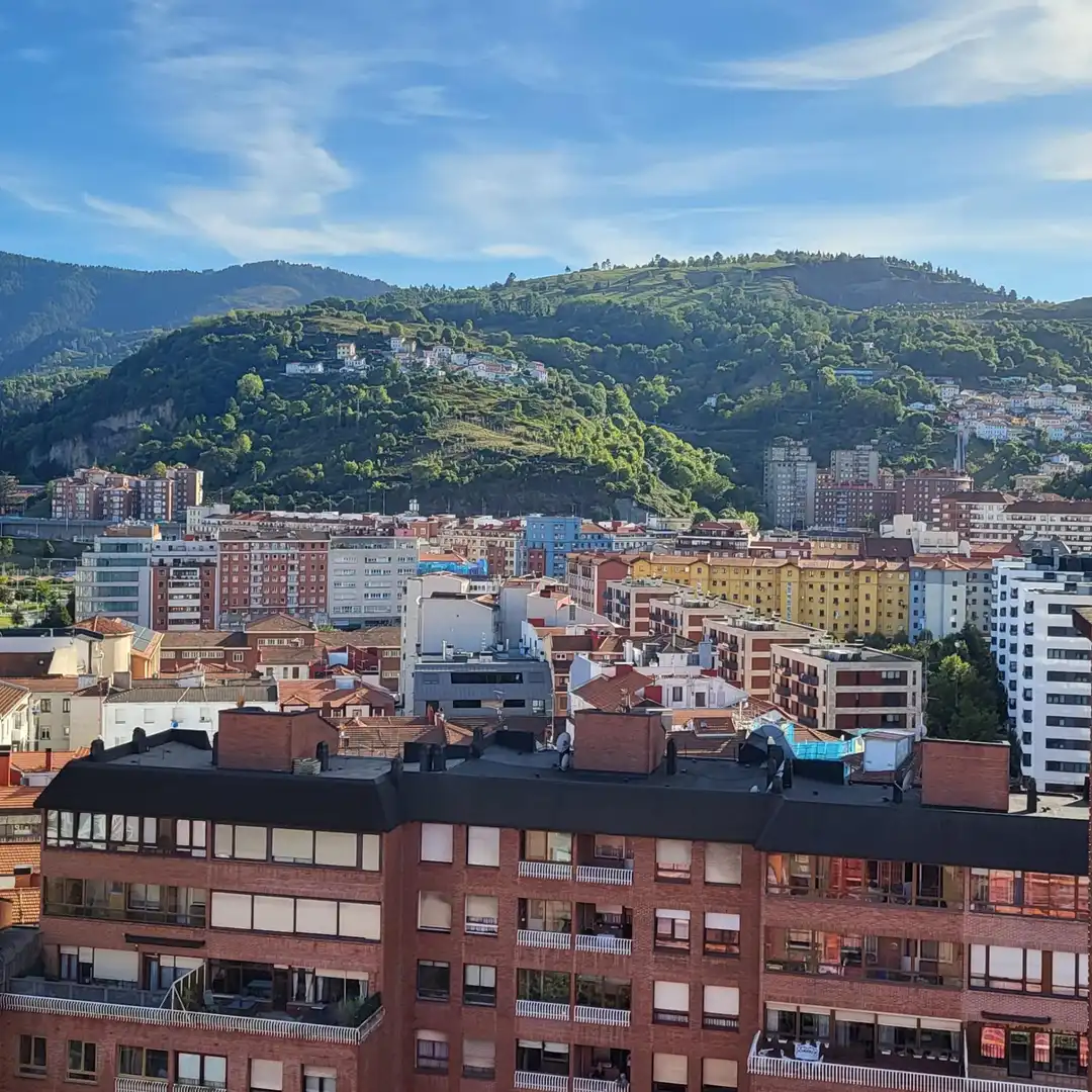 Penthouse with lift for sale in Avenida JUAN ANTONIO ZUNZUNEGUI