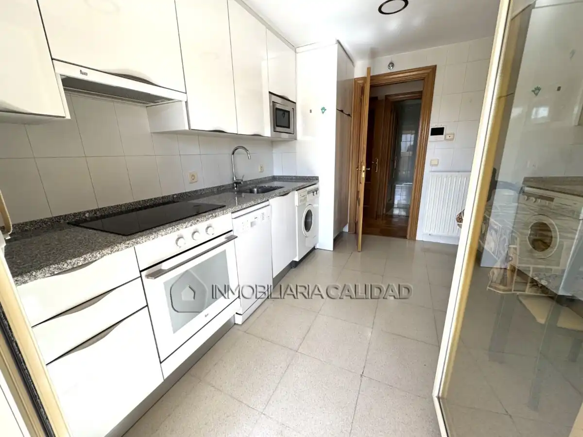 Küche von Wohnung zur Miete in Burgos mit Heizung, Terrasse und Möbliert