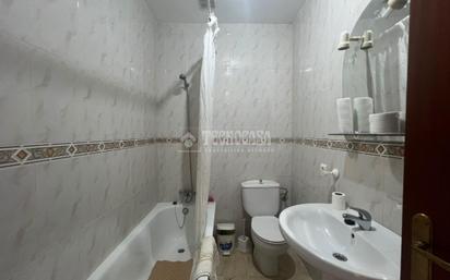 Bathroom of Single-family semi-detached for sale in San Roque