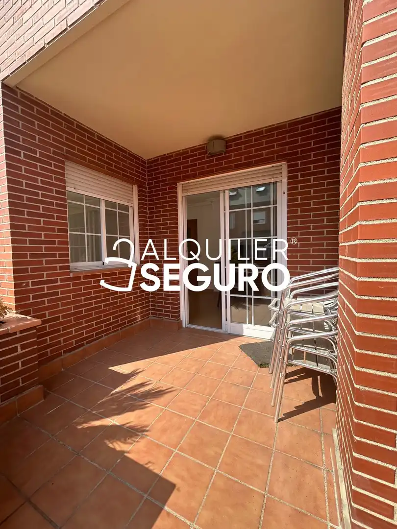 Vista exterior de Casa o chalet de alquiler en Alcalá de Henares con Aire acondicionado, Calefacción y Terraza