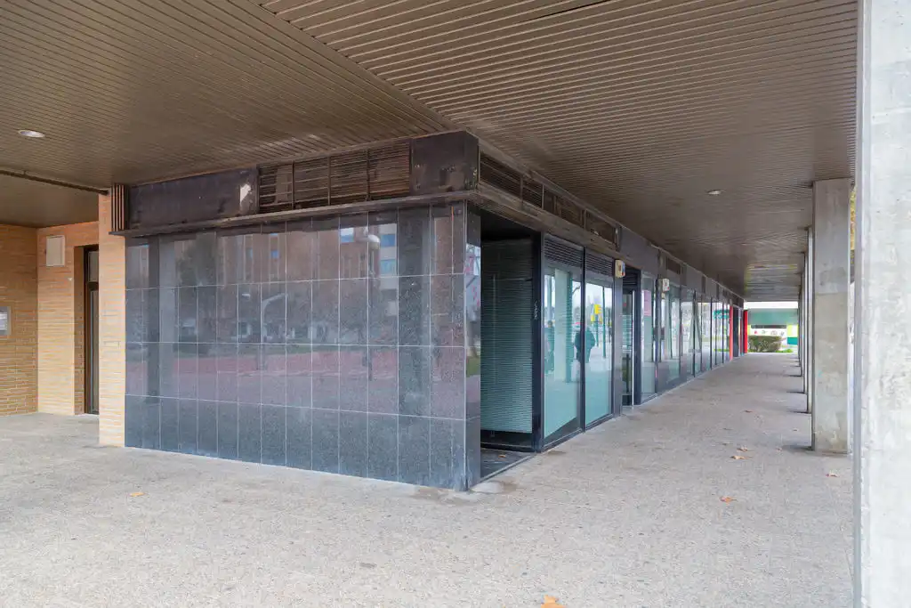 Local comercial en venda a Av Gómez de Avellaneda, imagen 20