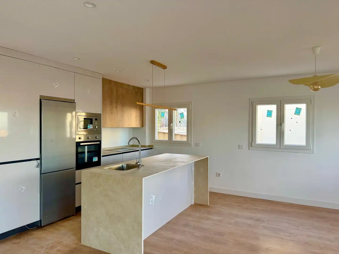 Küche von Maisonette zum Verkauf in Torremolinos mit Klimaanlage, Terrasse und Abstellraum