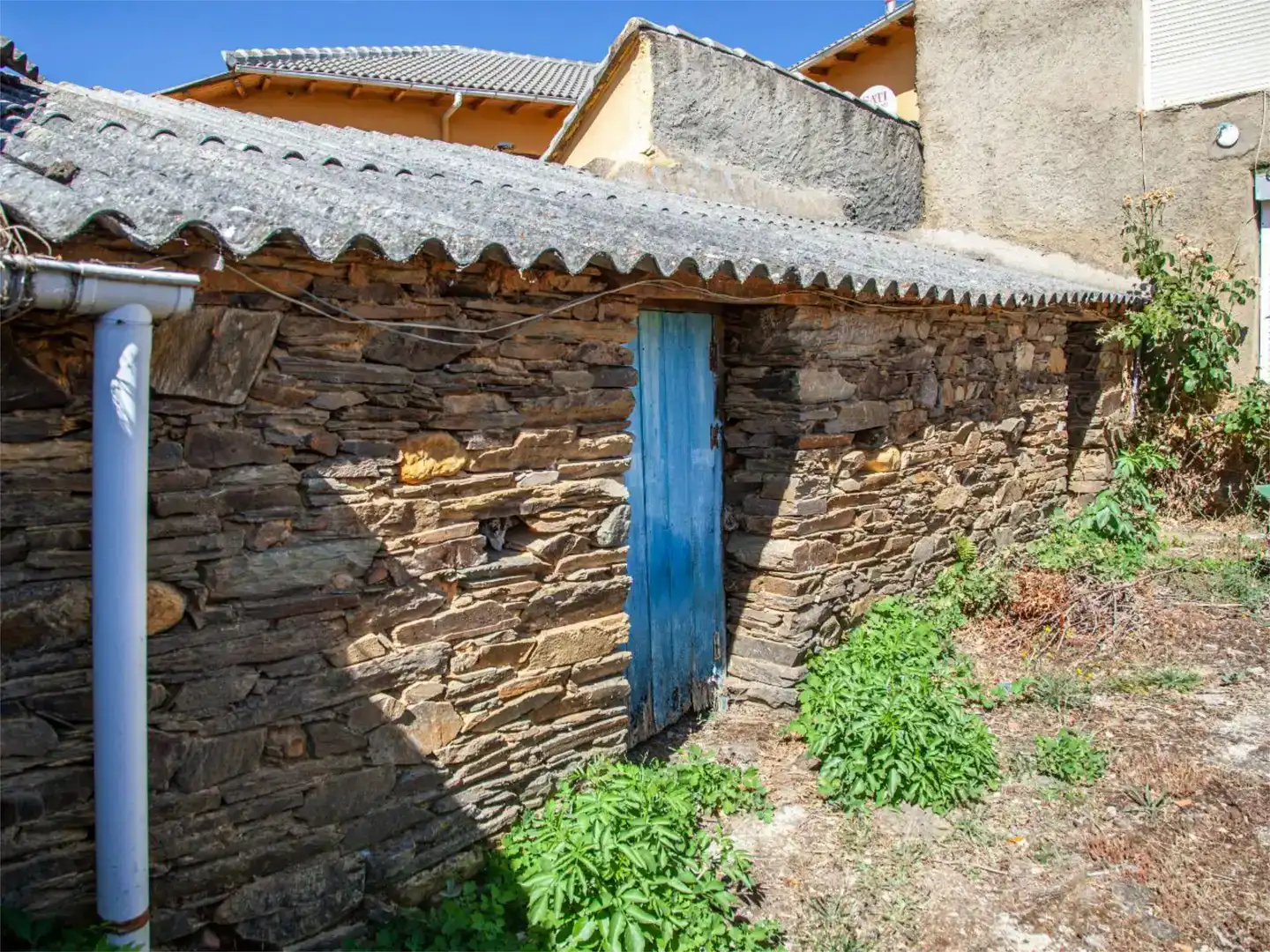 Vista exterior de Finca rústica en venta en Lucillo con Jardín privado, Trastero y Balcón