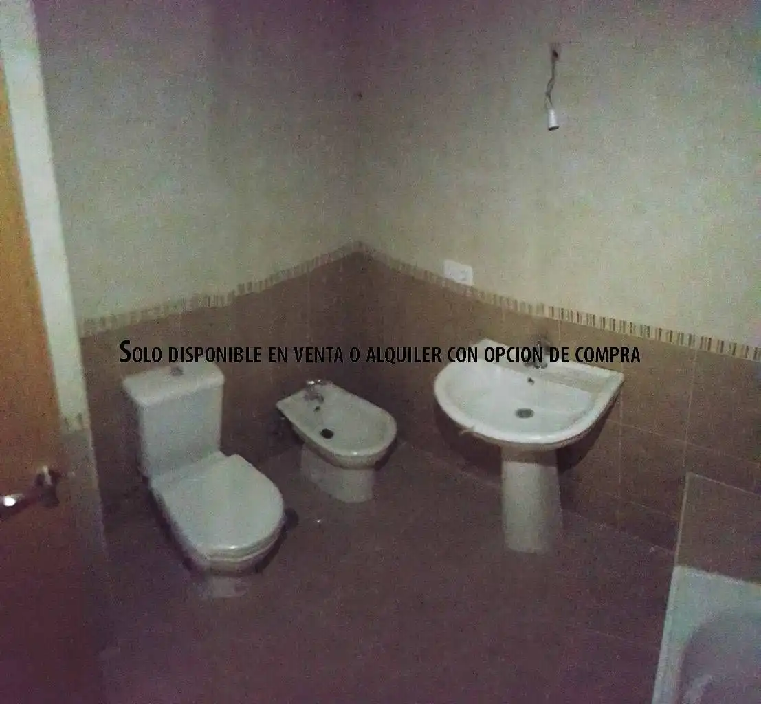 Badezimmer von Wohnung zur Miete in Tudela de Duero mit Heizung, Parkett und Abstellraum