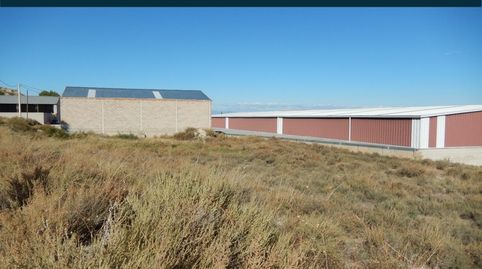 Solar agroindustrial en Zuera de 2.104 m², con 110 metros de fachada. 
Superficie edificable aproximada de 2104 m² construidos, u