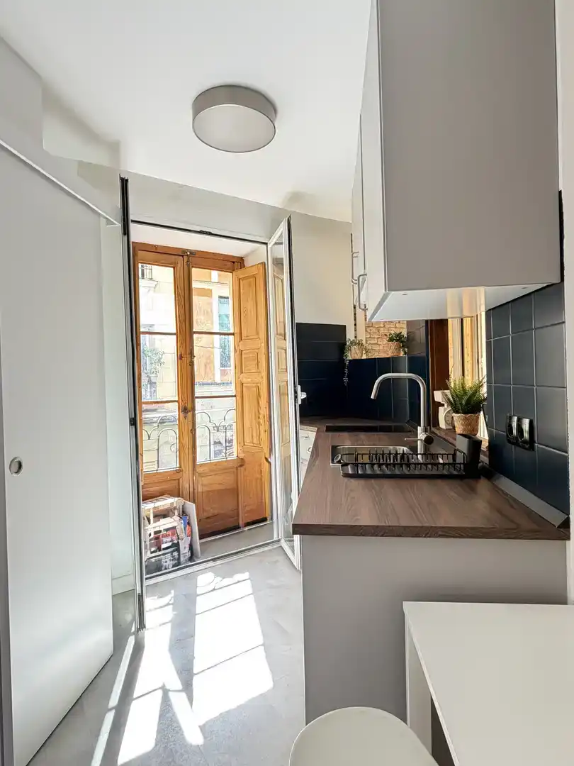 Kitchen of Study for rent in  Madrid Capital  with Air Conditioner and Balcony
