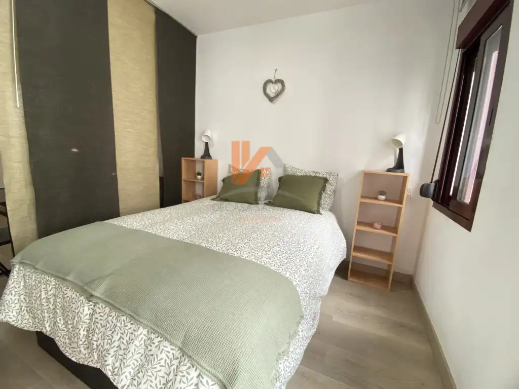 Dormitori de Apartament de lloguer en Santiago de Compostela  amb Moblat