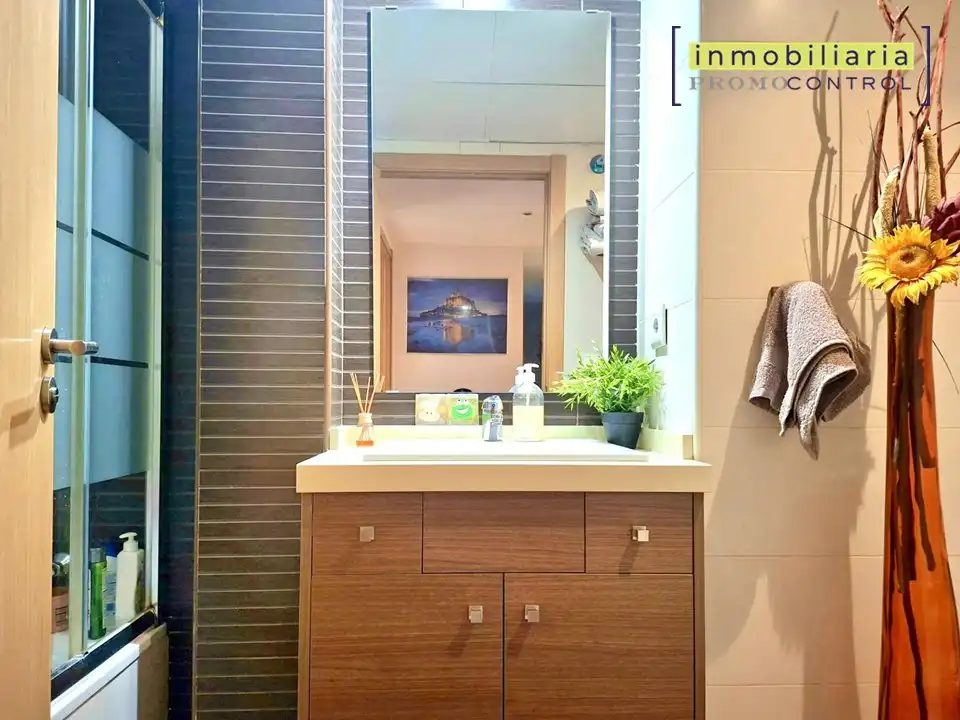 Baño de Piso en venta en Zuera con Aire acondicionado, Calefacción y Parquet