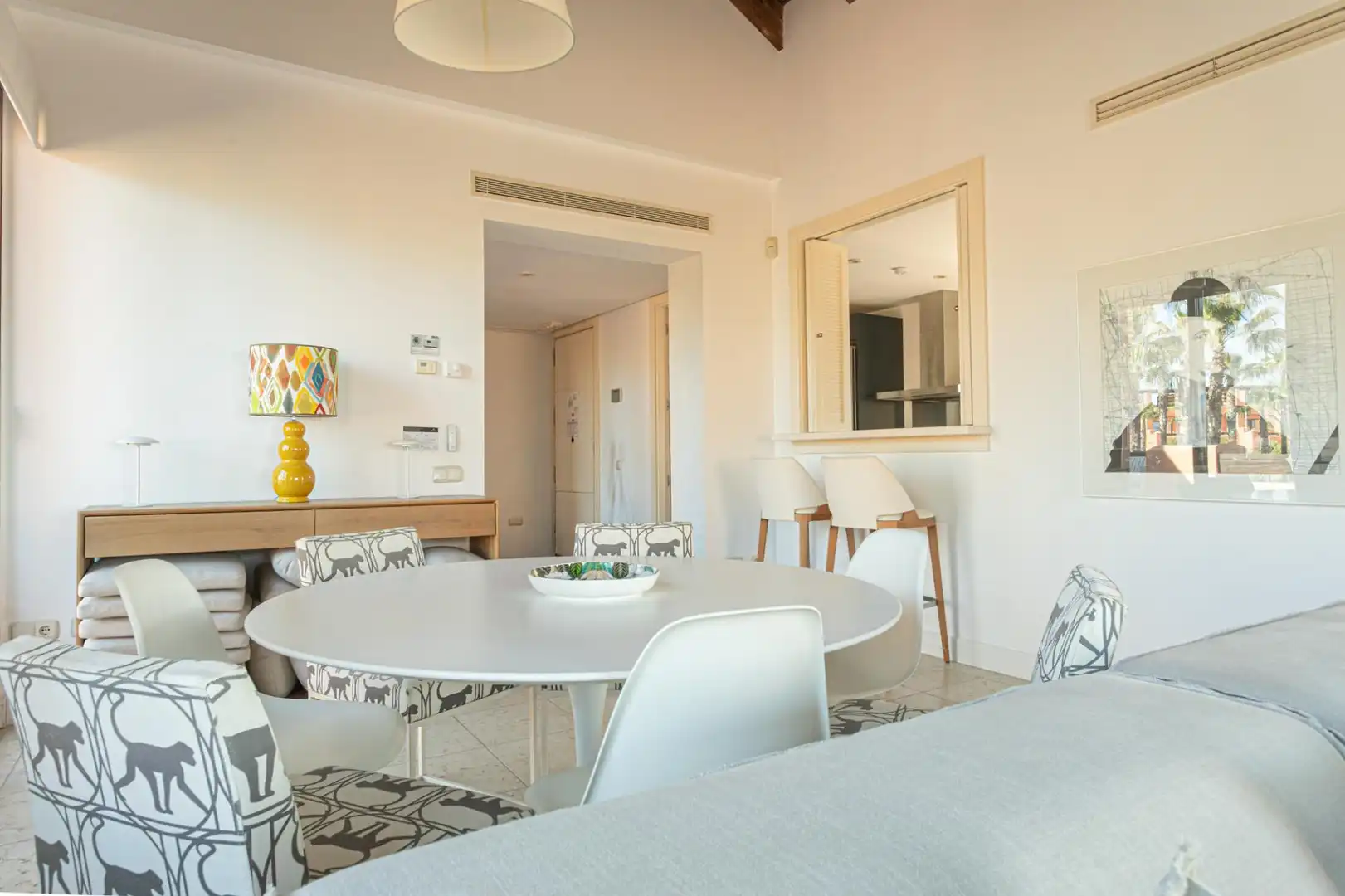 Menjador de Apartament en venda en Chiclana de la Frontera amb Piscina comunitària