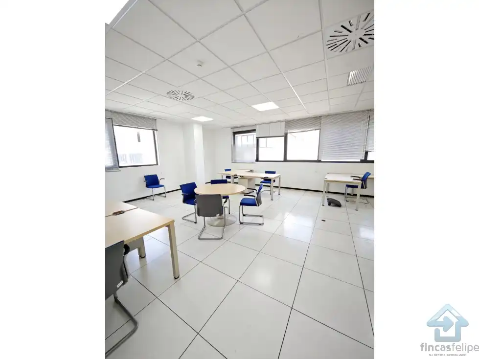 Oficina de alquiler en Madrid con Amueblado