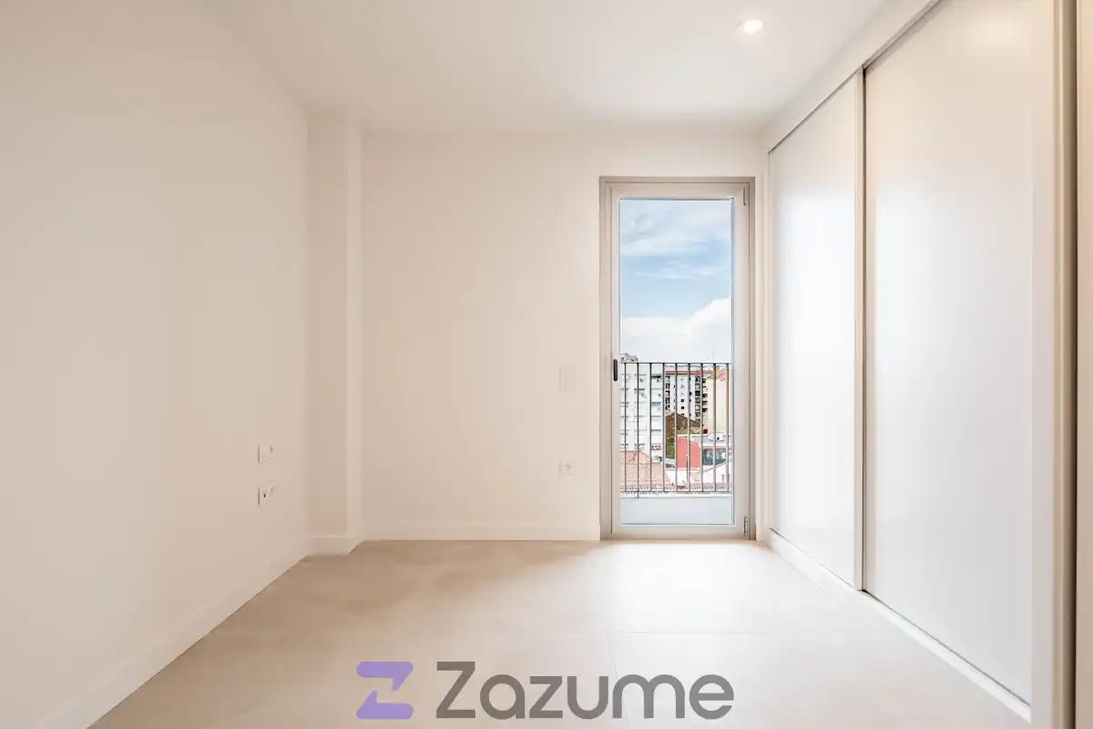 Schlafzimmer von Wohnung zur Miete in Zaragoza mit Klimaanlage, Heizung und Terrasse