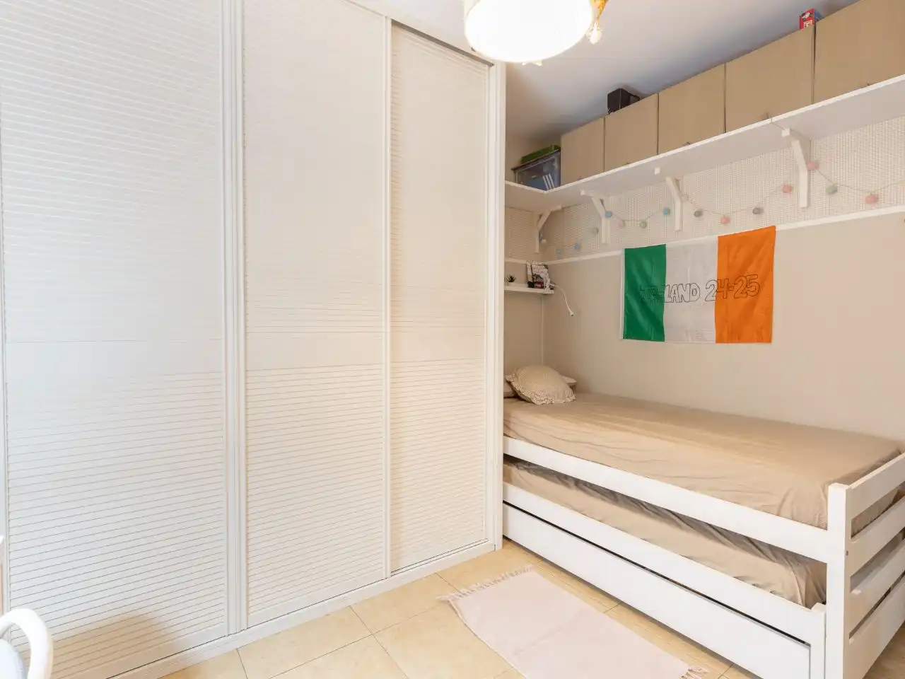 Bedroom of Flat for sale in Barrio de la Vega