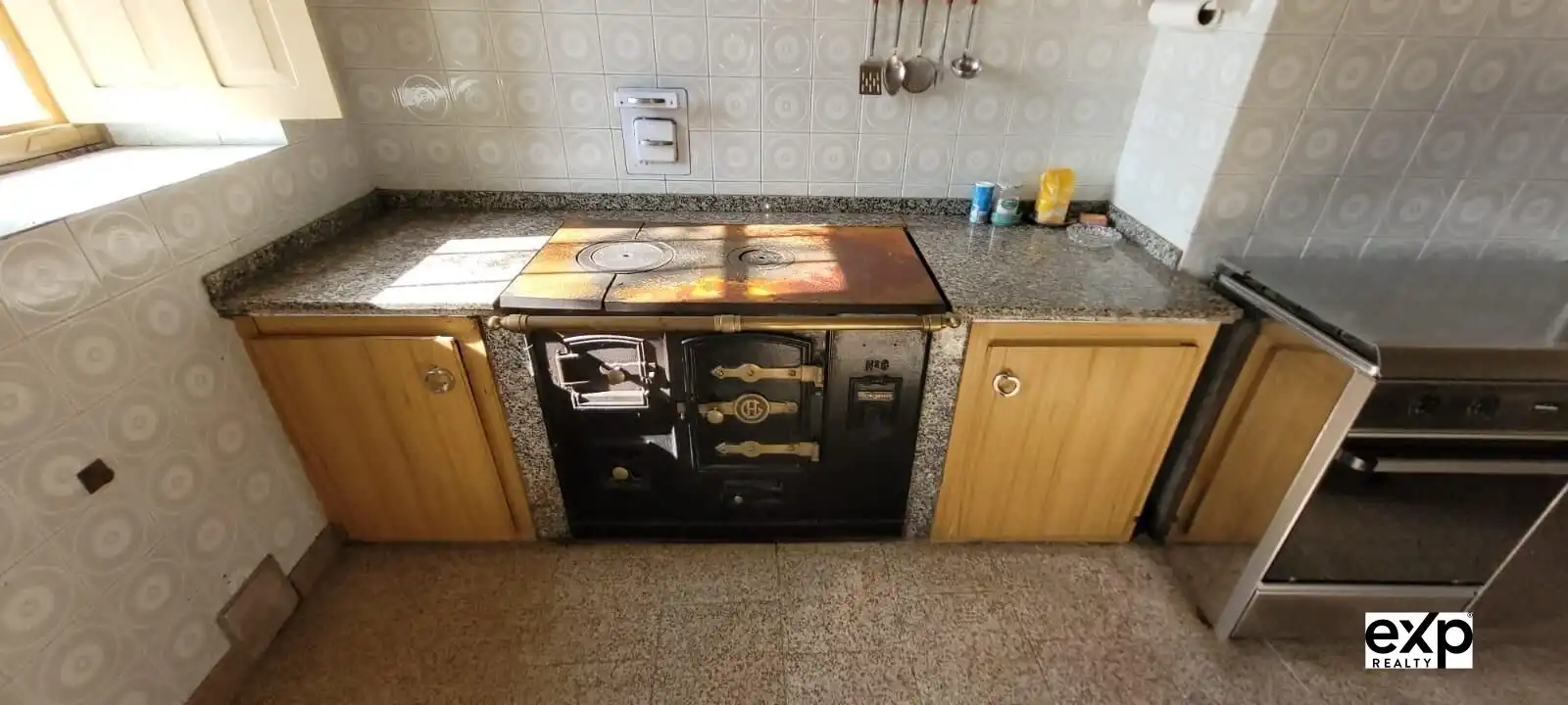 Kitchen of Detached homes for sale in O Valadouro    with Furnished