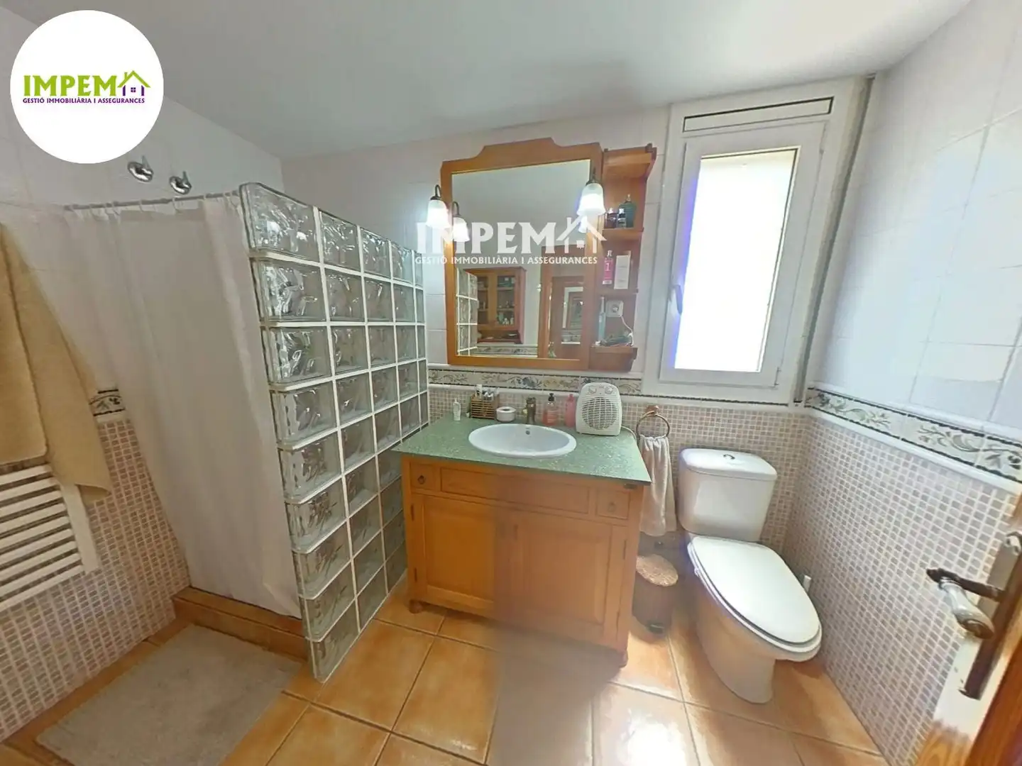 Badezimmer von Haus oder Chalet zum Verkauf in Piera mit Klimaanlage, Terrasse und Abstellraum
