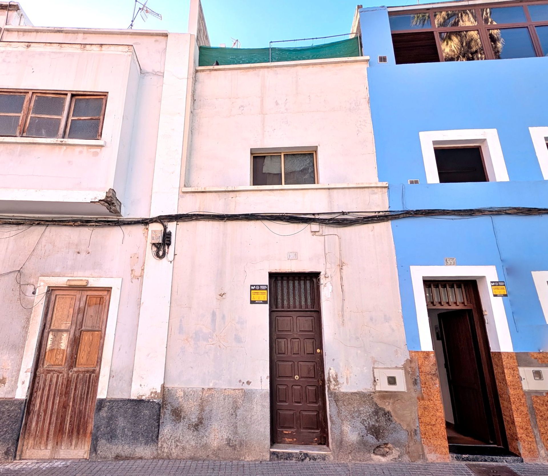 Vista exterior de Casa adosada en venda en Las Palmas de Gran Canaria