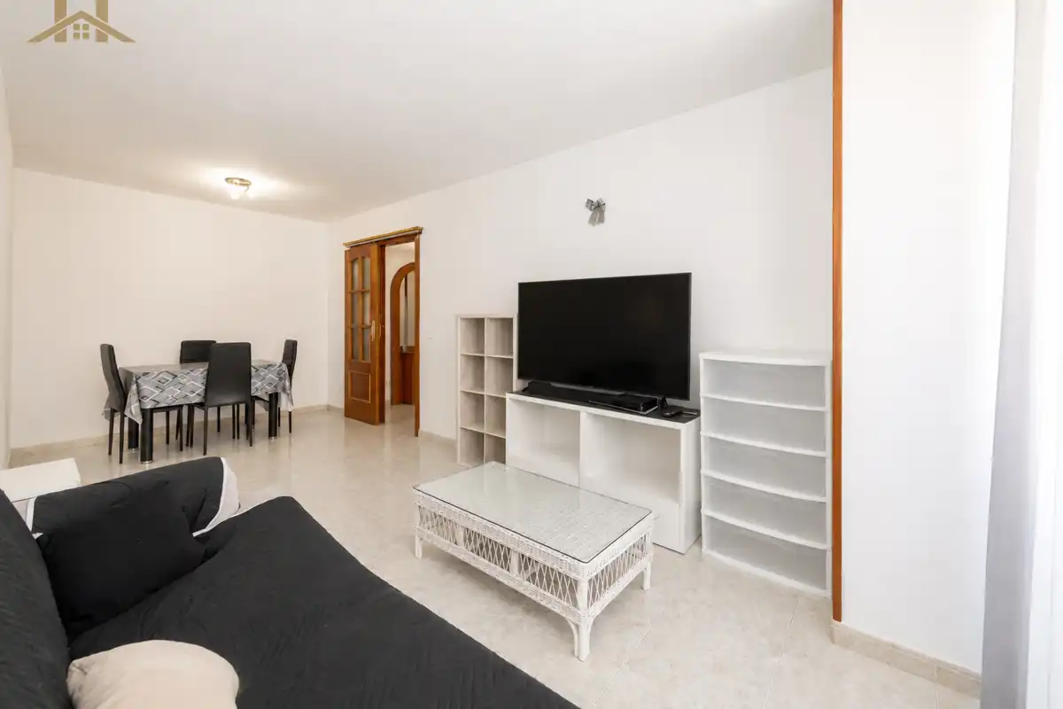 Sala de estar de Piso en venta en San Sebastián de los Reyes con Calefacción