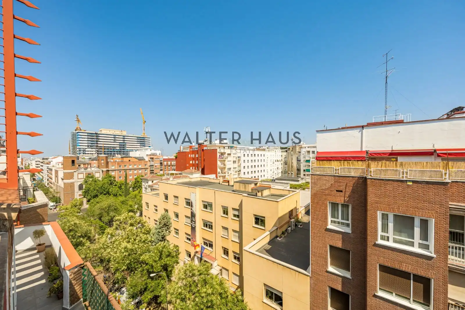 Penthouse with lift for sale in Calle del General Oráa, imagen 3