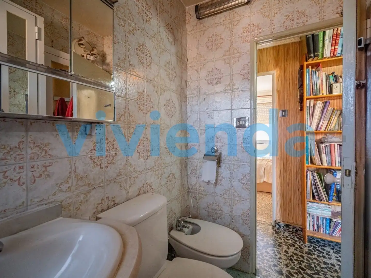 Flat for sale in DE VELEZ RUBIO, Apóstol Santiago