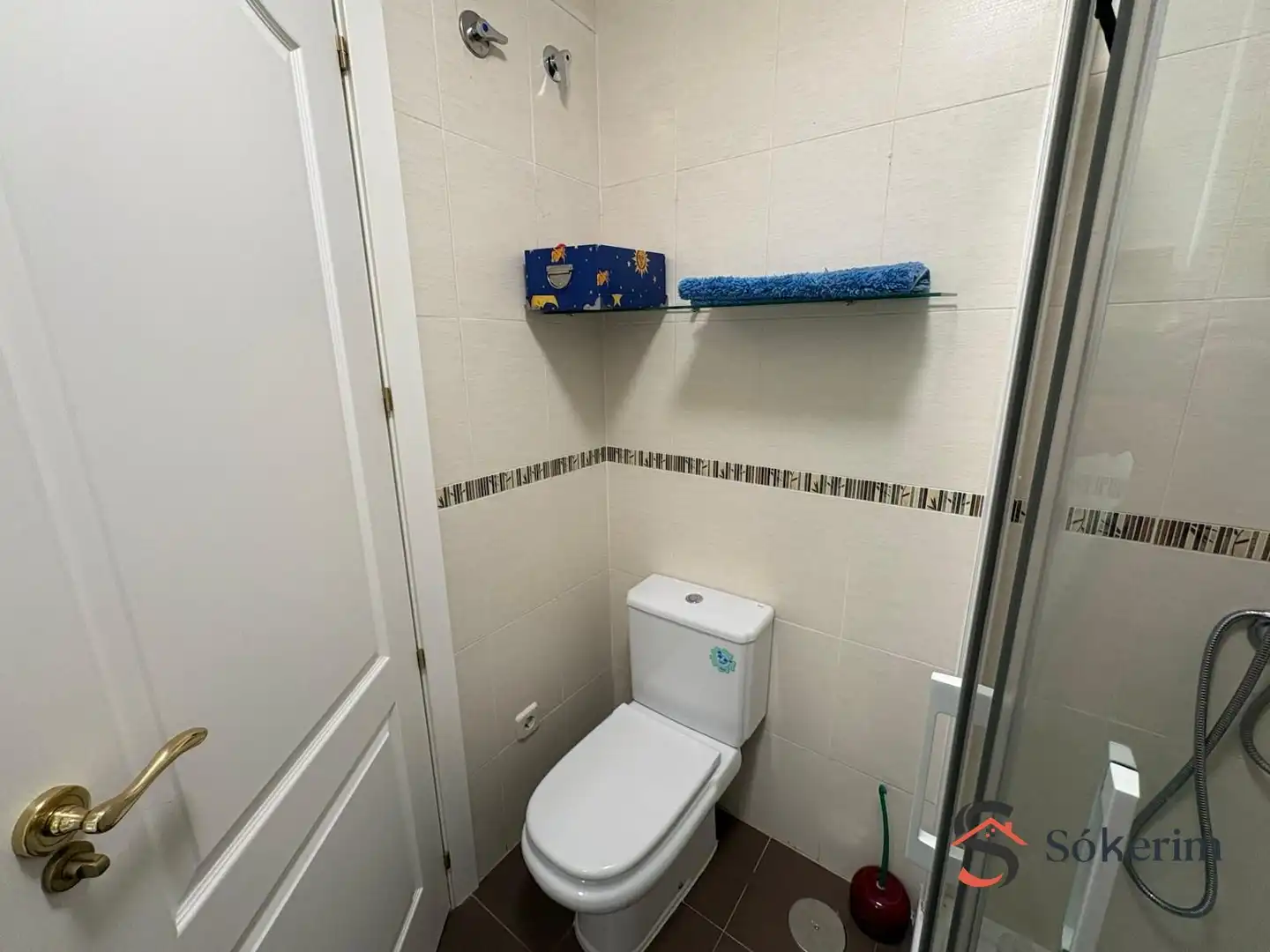 Badezimmer von Wohnung zum Verkauf in Alcabón mit Klimaanlage, Heizung und Privatgarten