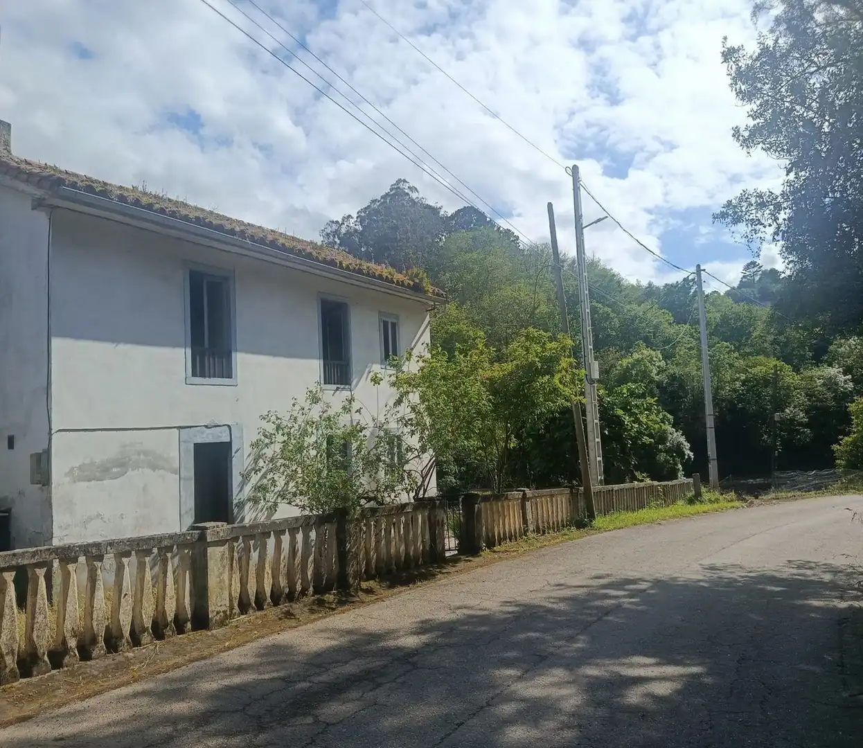 Vista exterior de Finca rústica en venda en Pravia amb Jardí privat, Moblat i Forn