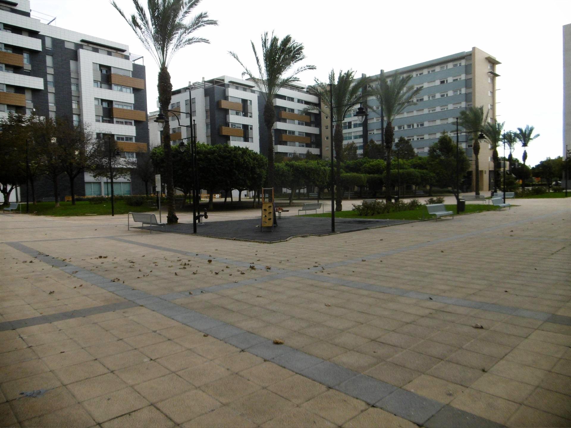 Vista exterior de Estudio en venta en Castellón de la Plana / Castelló de la Plana con Terraza, Trastero y Balcón