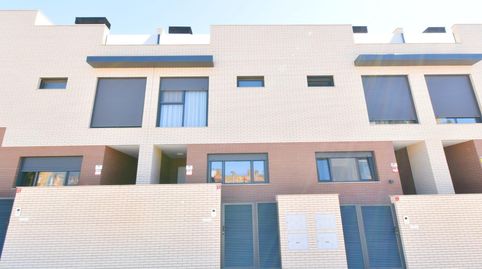 Foto 2 de Casa adosada en venta en Los Molinos - Villa Blanca, Almería Capital