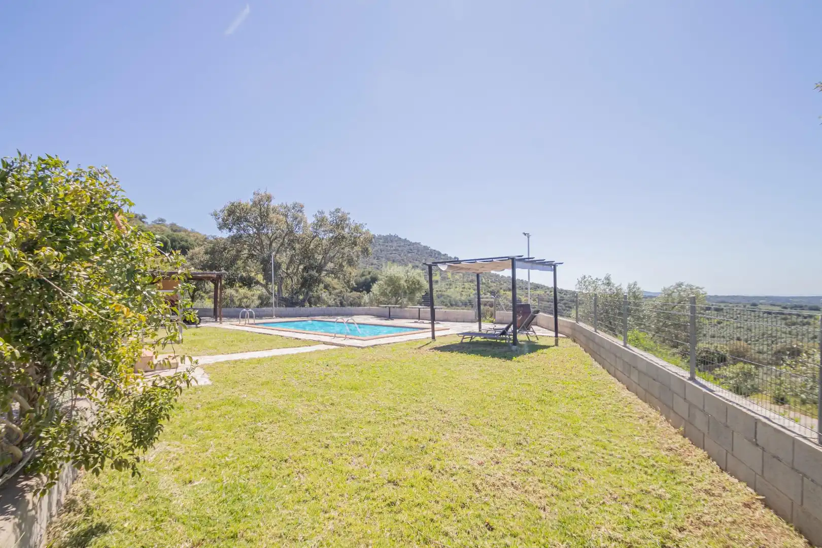 Schwimmbecken von Grundstücke zum Verkauf in El Pedroso