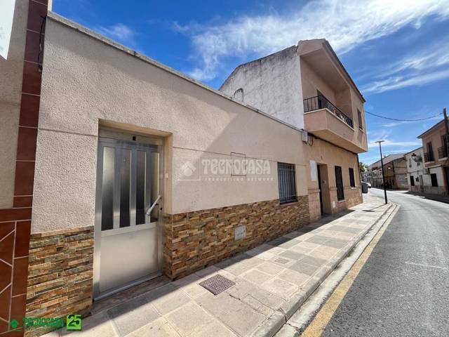 Casa adosada en Venta en Miguelturra