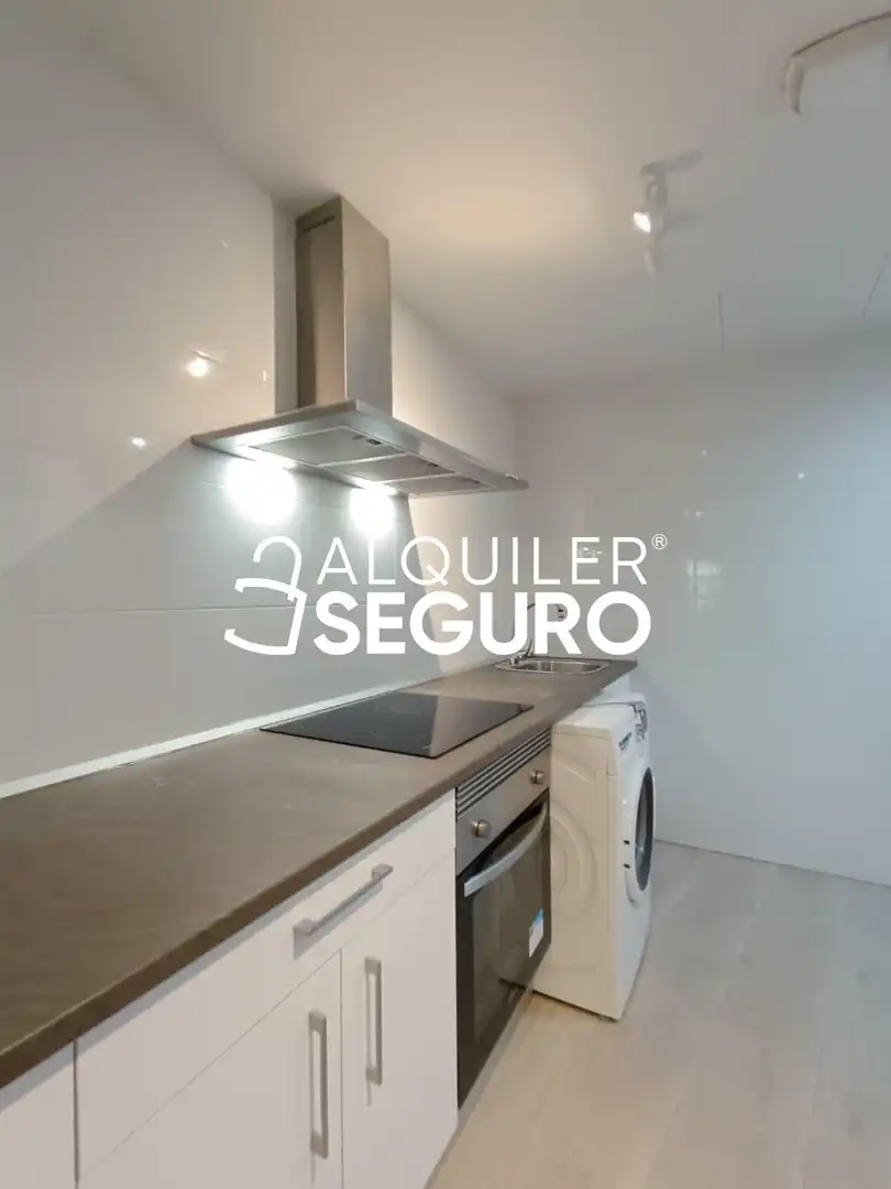 Küche von Wohnung zur Miete in Valdemoro mit Heizung, Terrasse und Abstellraum