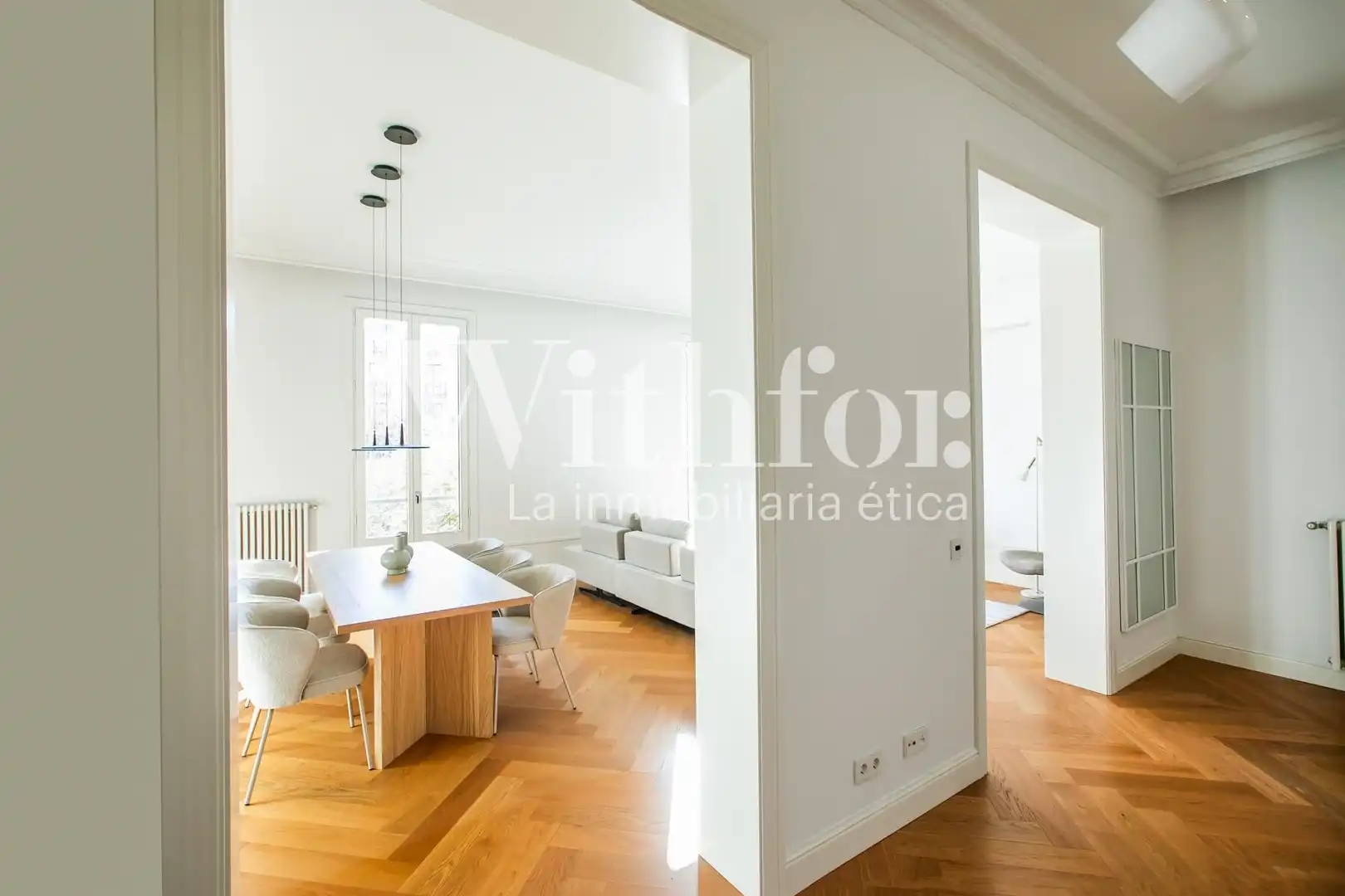 Flat for rent in Calle de Girona, Dreta de l'Eixample