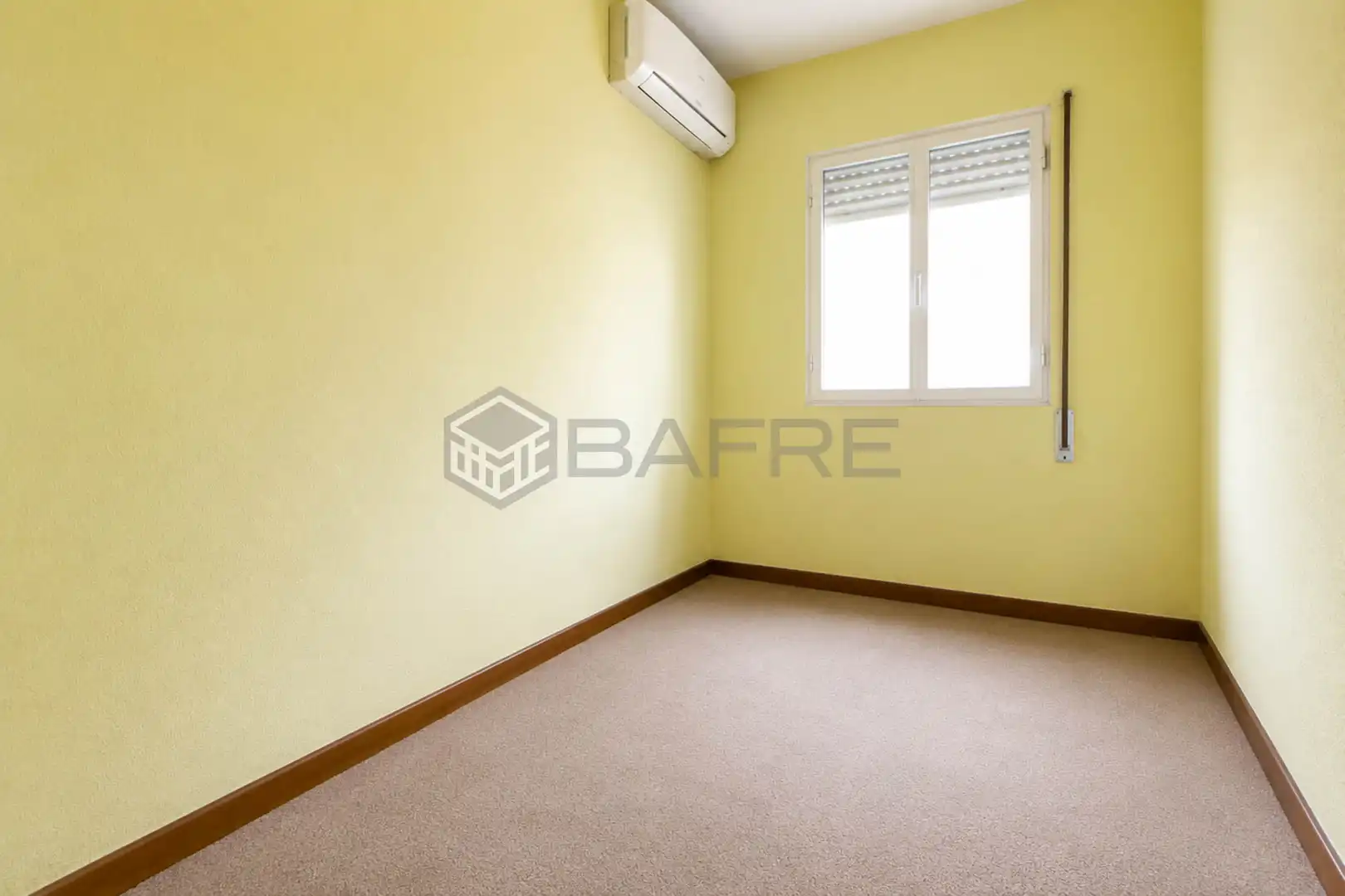 Bedroom of Flat for sale in Madrid  with Air Conditioner, Heating and Private garden