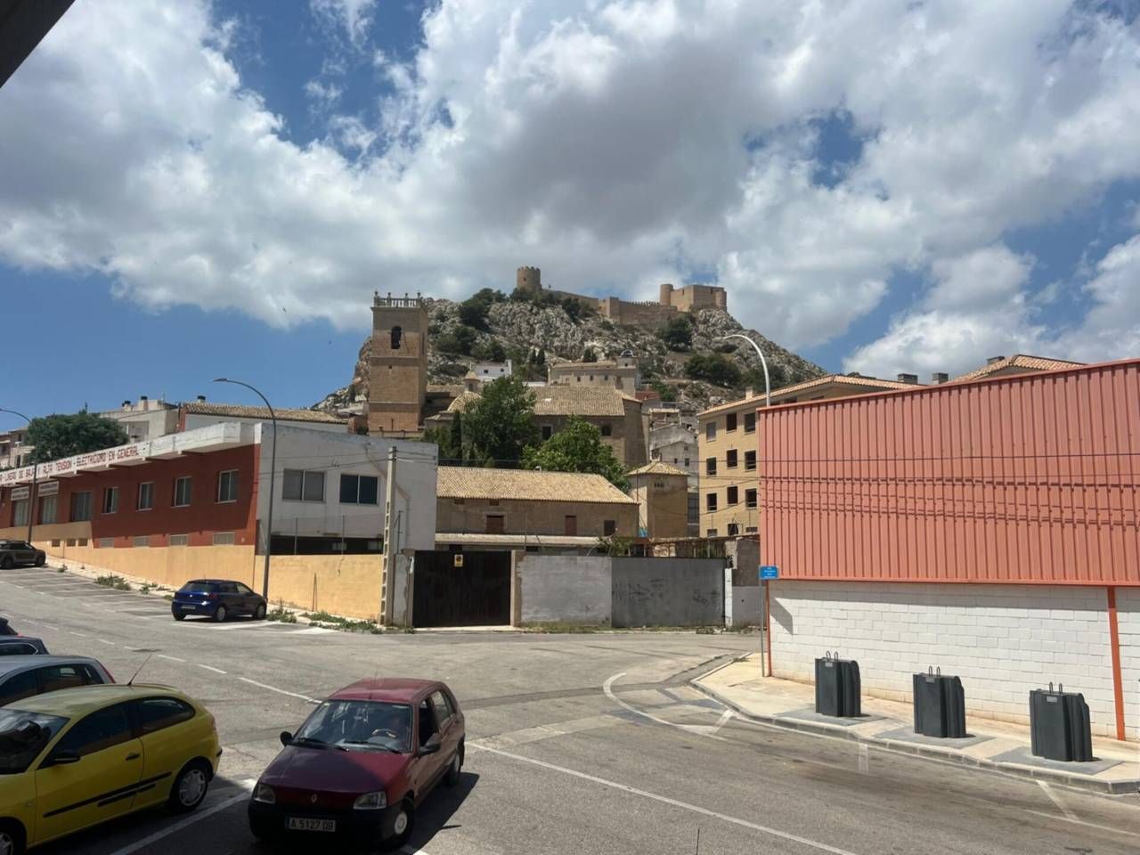 Vista exterior de Pis en venda en Castalla amb Aire condicionat, Calefacció i Terrassa