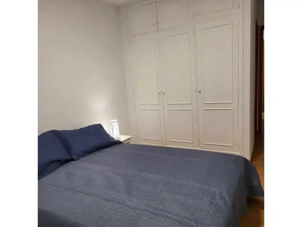 Habitación de Piso en venta en El Rosario con Terraza y Piscina