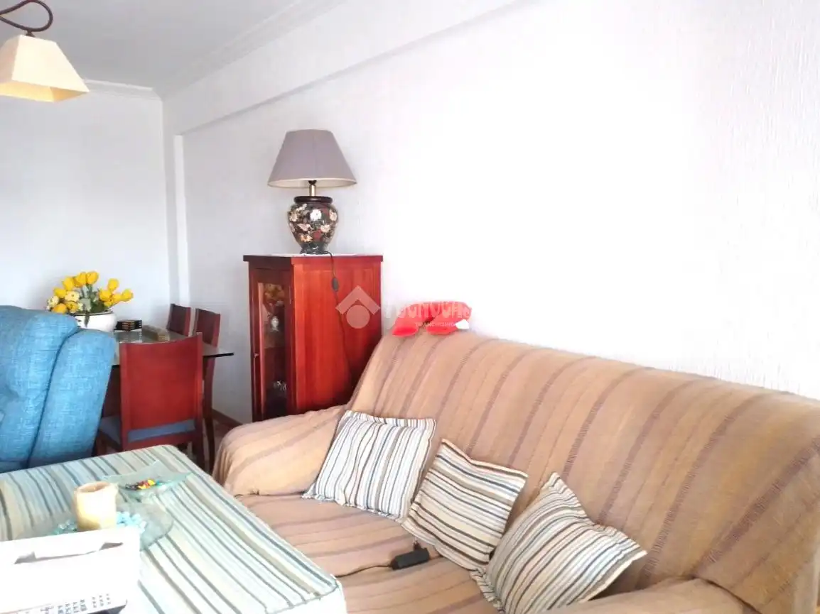 Sala de estar de Piso en venta en Sevilla con Aire acondicionado, Terraza y Amueblado