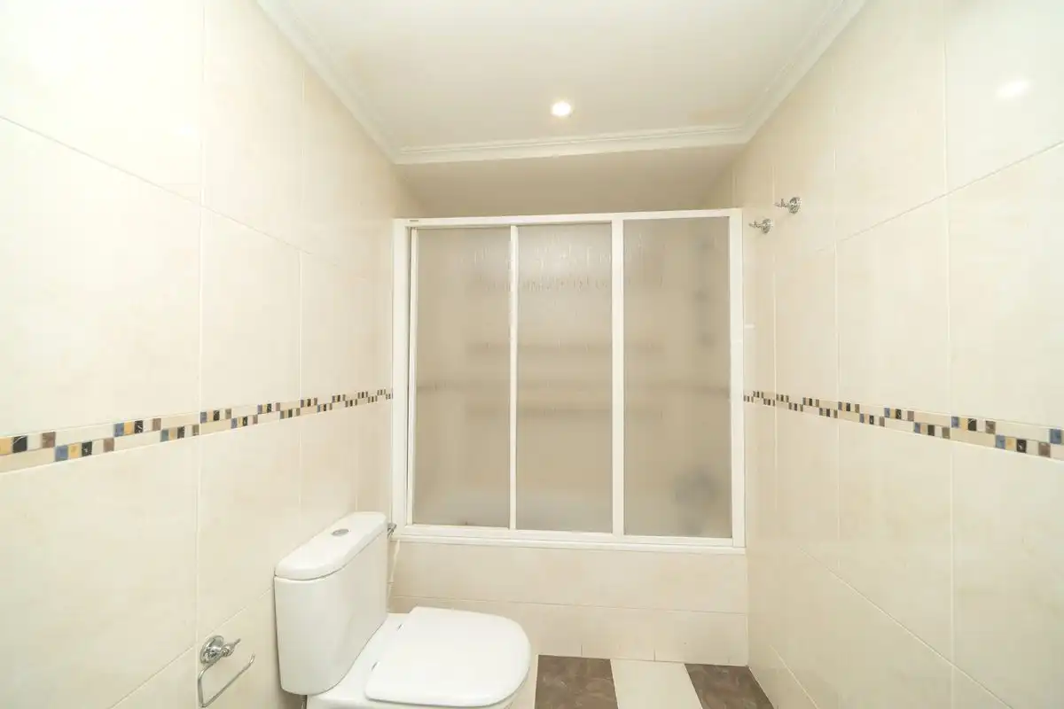 Bathroom of Flat for rent in Dénia  with Heating