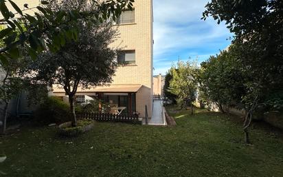 Jardí de Planta baixa en venda en  Barcelona Capital amb Aire condicionat, Terrassa i Balcó