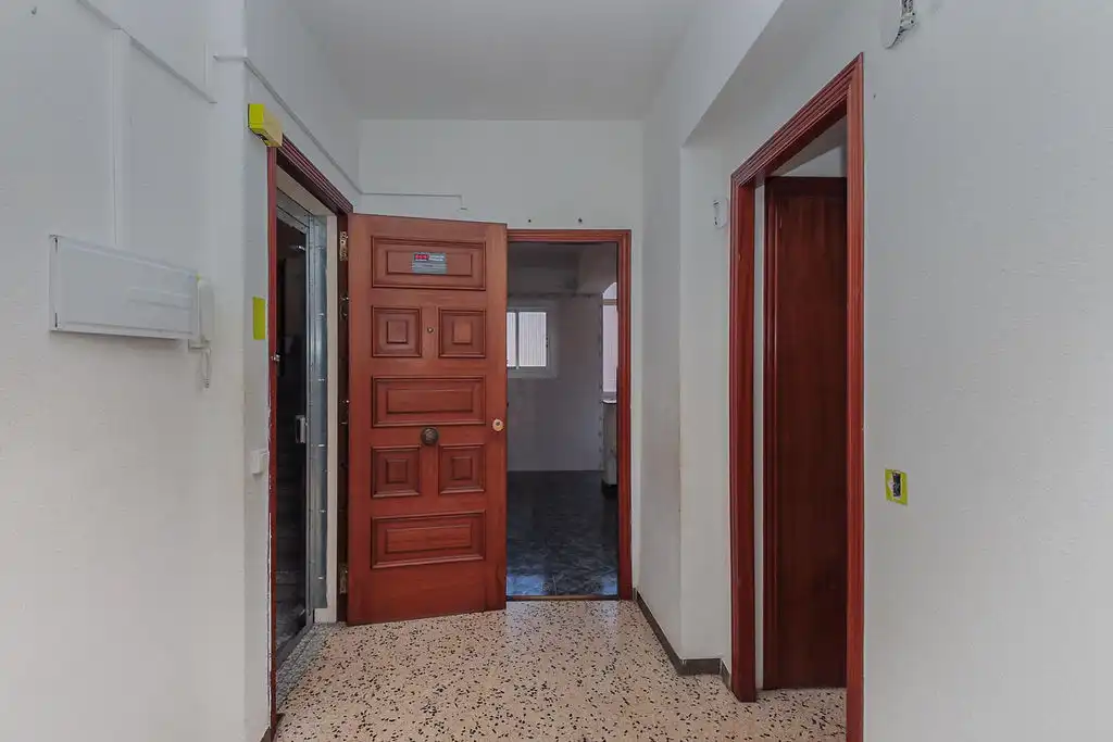 Pis amb terrassa en venda a Carrer del Monestir de Poblet, imagen 8