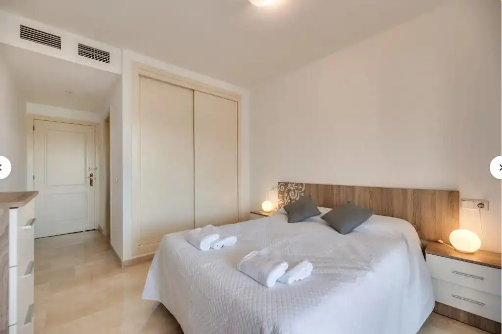 Bedroom of Apartments for rent in Marbella  with Air Conditioner, Heating and Terrace