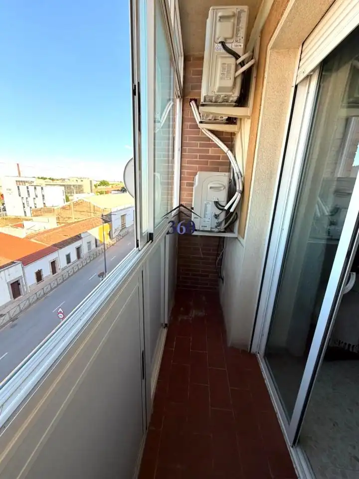 Flat with lift for sale in Vicente Aleixandre, imagen 3