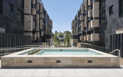 Vista exterior de Pis en venda en  Madrid Capital amb Traster i Piscina