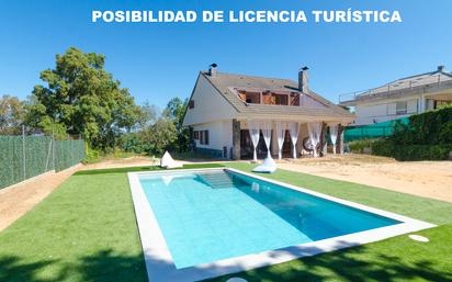 Piscina de Casa o xalet en venda en Vidreres amb Jardí privat, Terrassa i Piscina